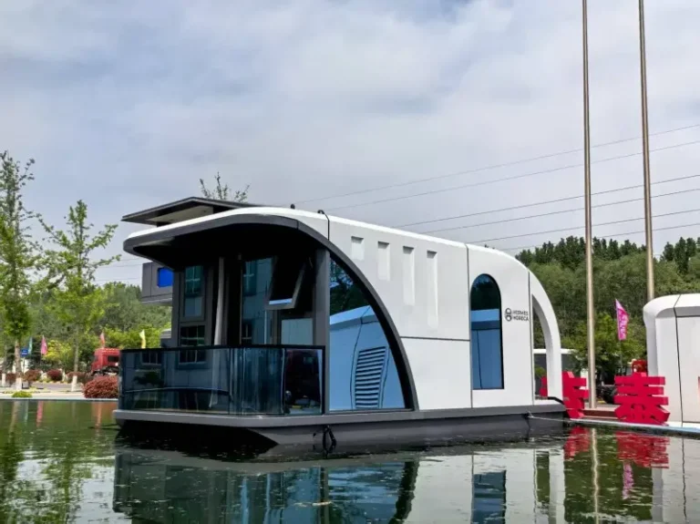 f30-floating-space-capsule-2