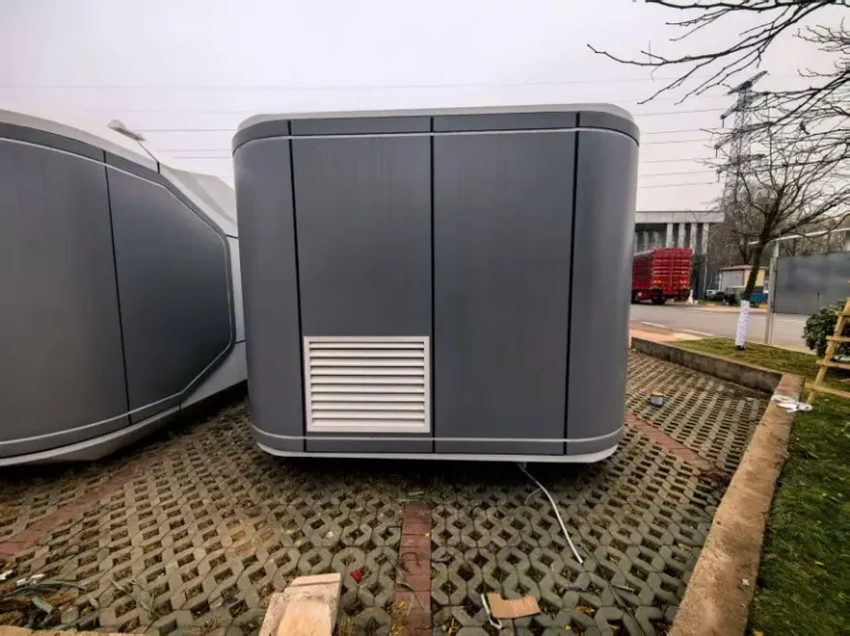 rt-s50-space-capsule-3