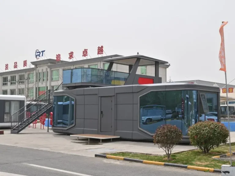 rt-s71-space-capsule-1